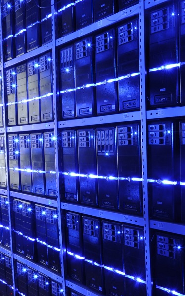 By BalticServers.com - I took this photo, CC BY-SA 3.0, https://commons.wikimedia.org/w/index.php?curid=26575836