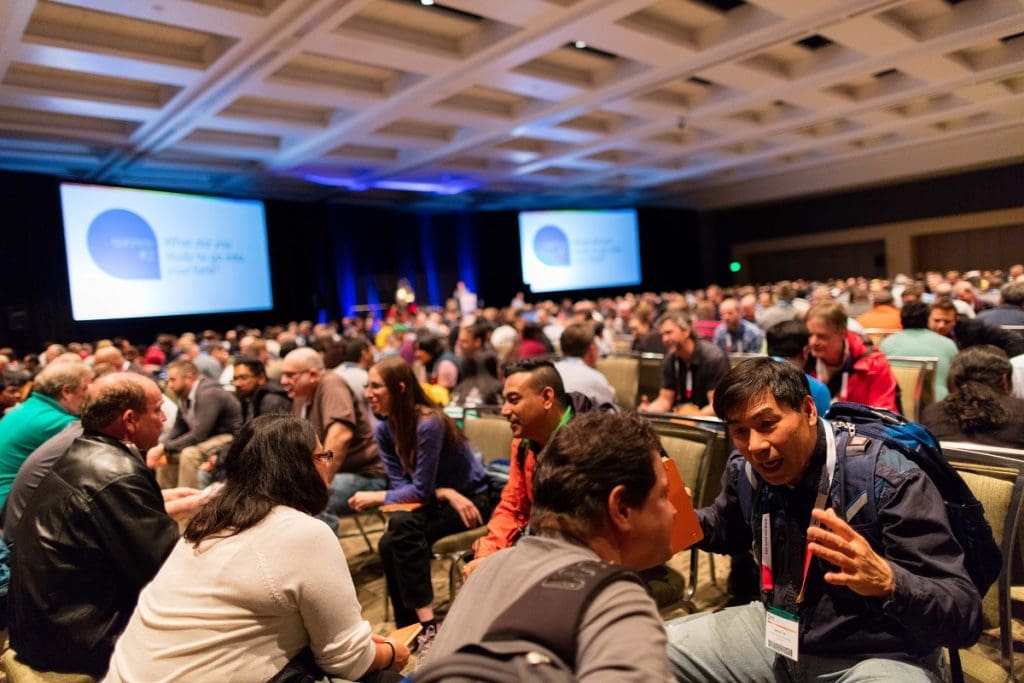 Enjoy the PASS Data Community Summit online this year and prepare for